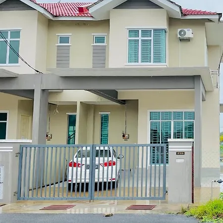 Anjung Rindu Homestay Kuala Terengganu Exterior photo